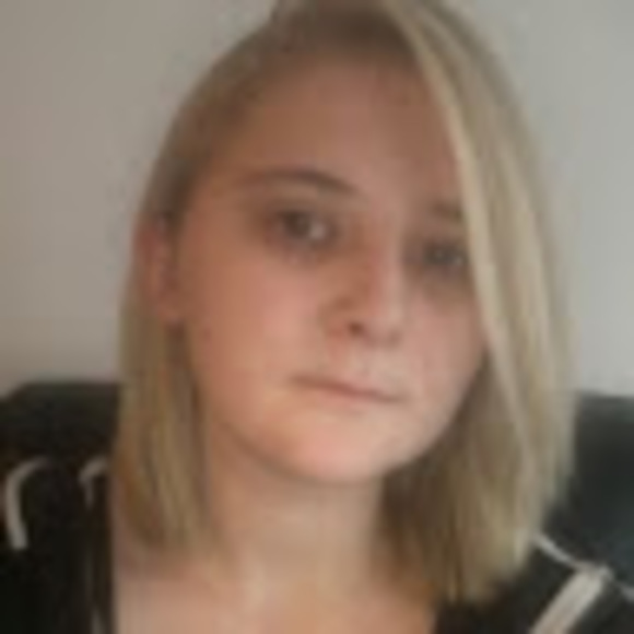 Meet your Posher, Taylor - Picture 1 of 1